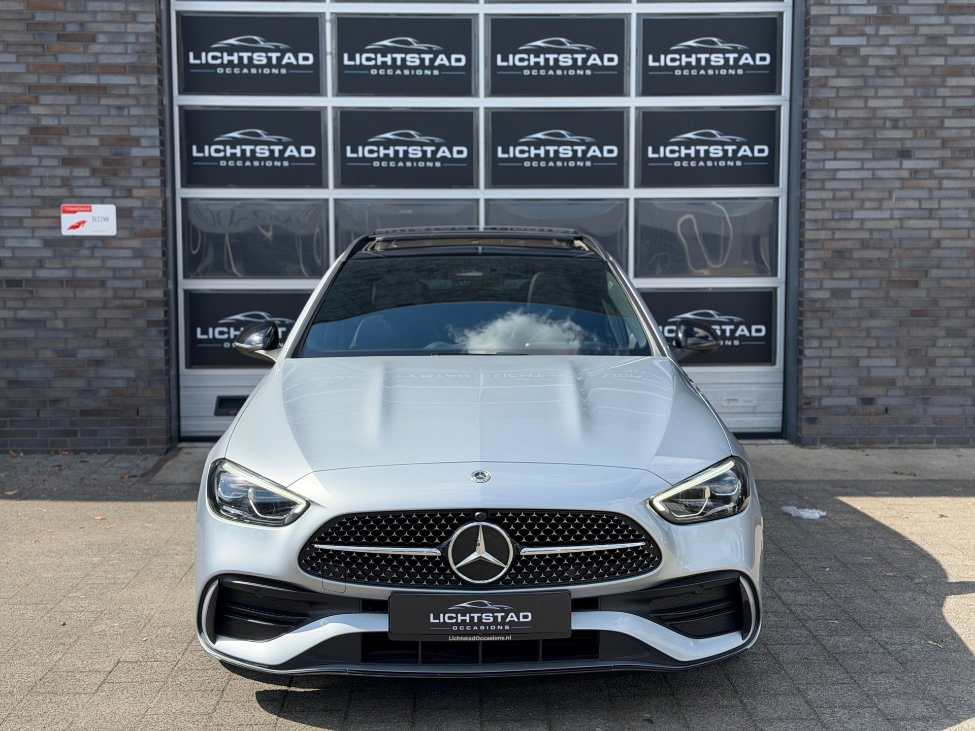 Foto van Mercedes-Benz C 200