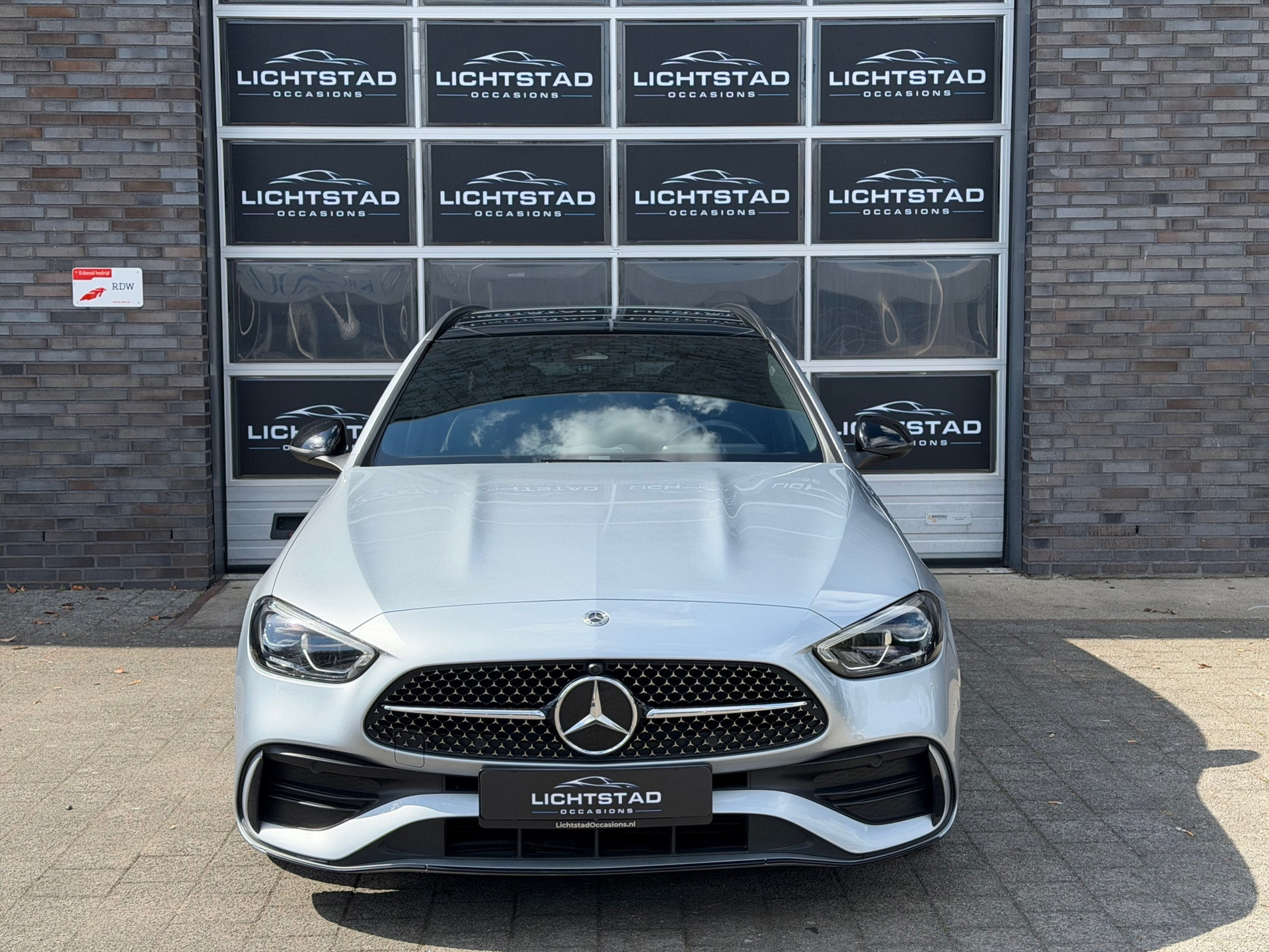 Foto van Mercedes-Benz C 200