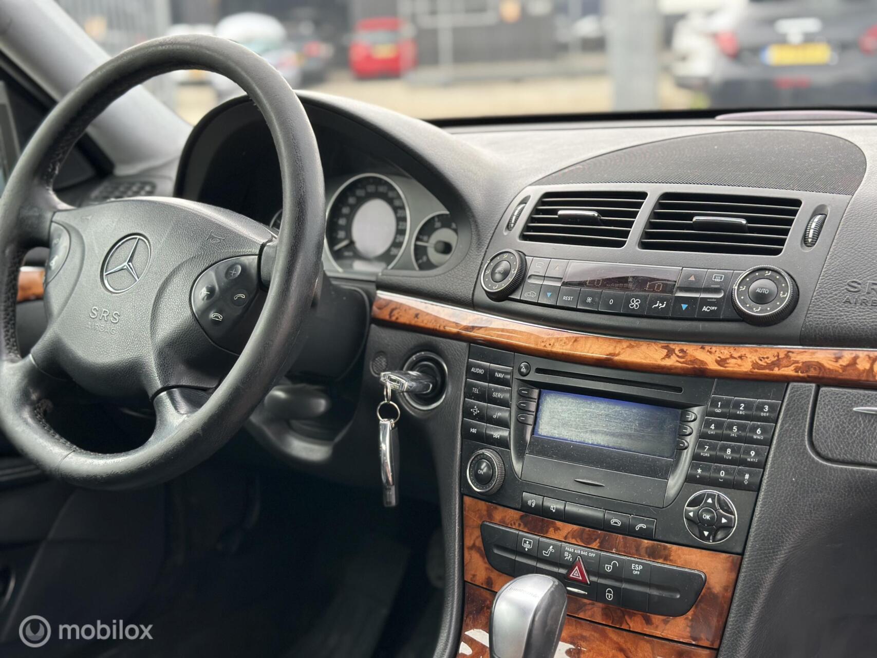 Foto van Mercedes-Benz E 220 CDI