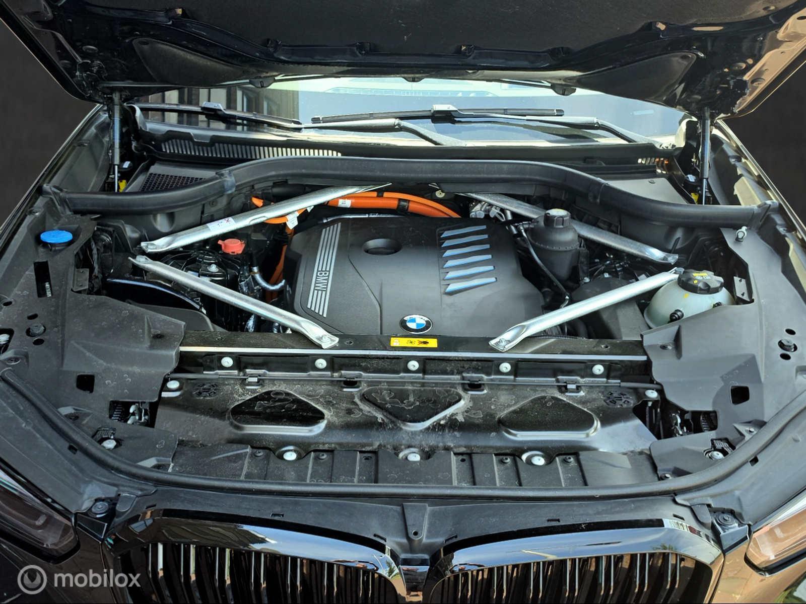 Foto van BMW X5 Xdrive45e