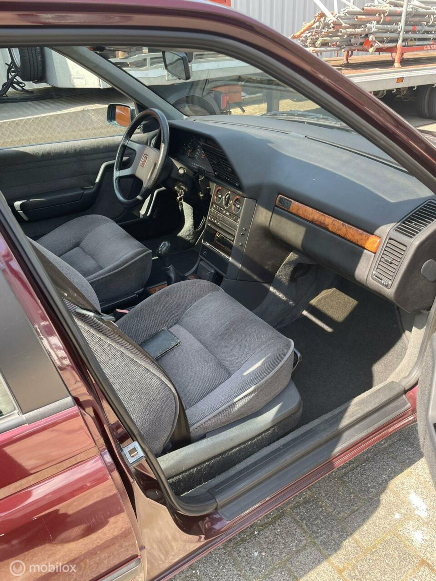 Foto van Peugeot 605