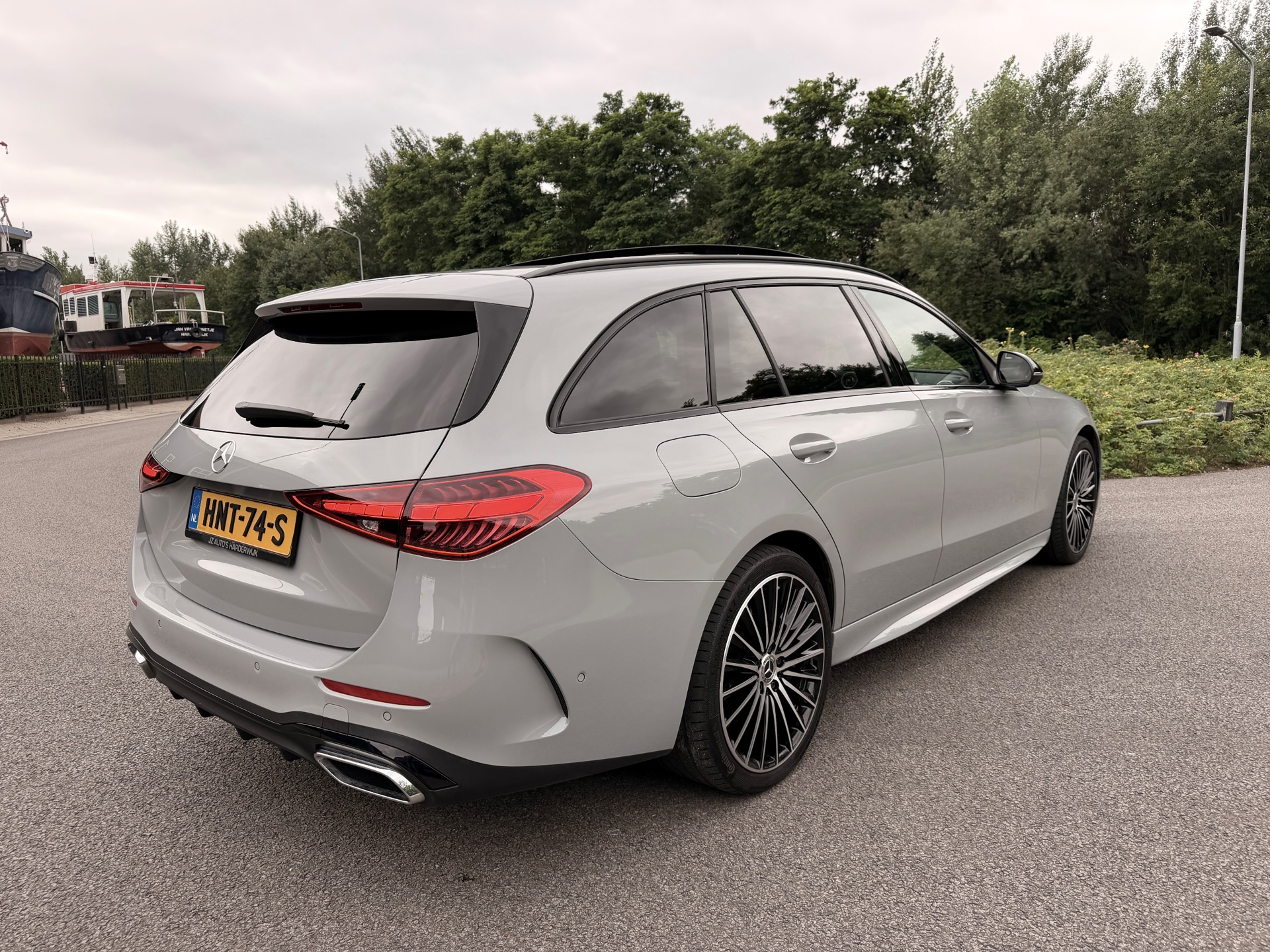 Foto van Mercedes-Benz C 300 E