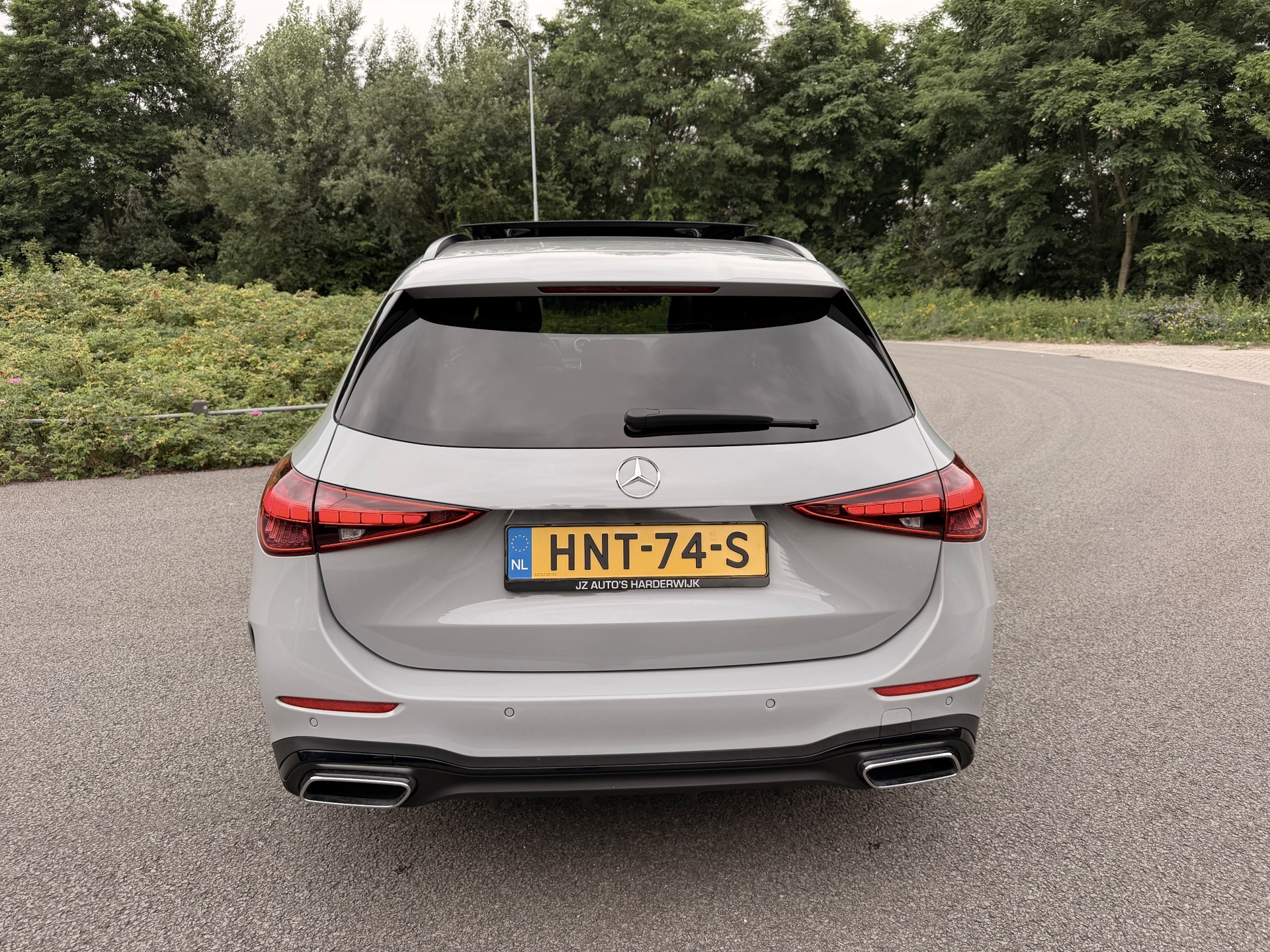 Foto van Mercedes-Benz C 300 E