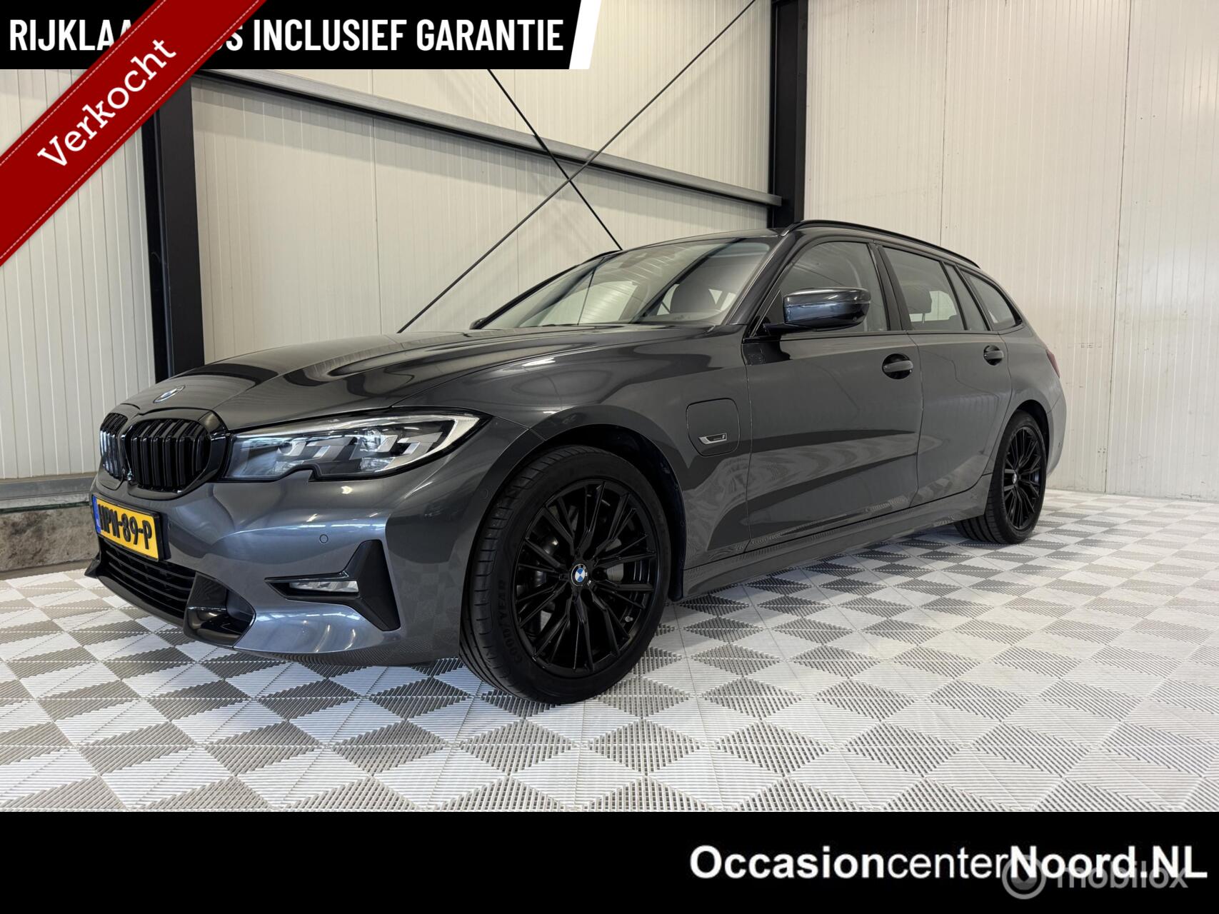 BMW 3-serie Touring 330e Business Edition Plus 2021 - voorkant