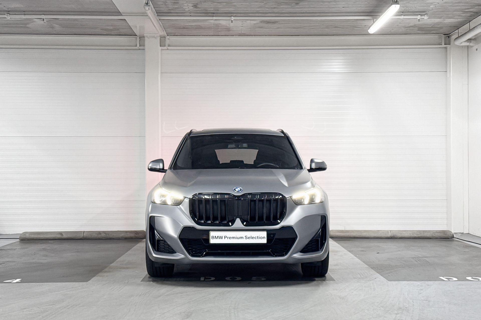 Foto van BMW X1 Xdrive25e