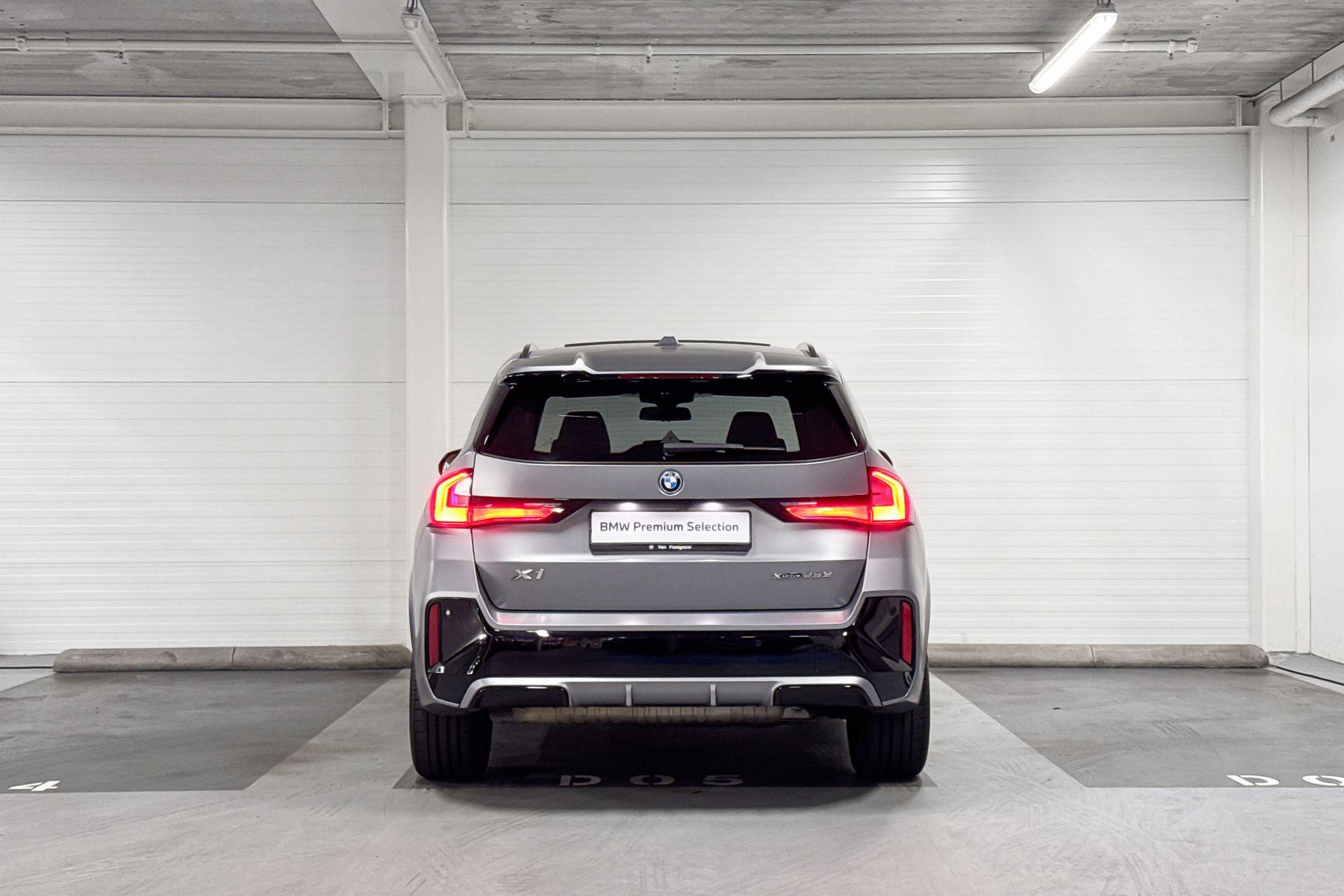 Foto van BMW X1 Xdrive25e