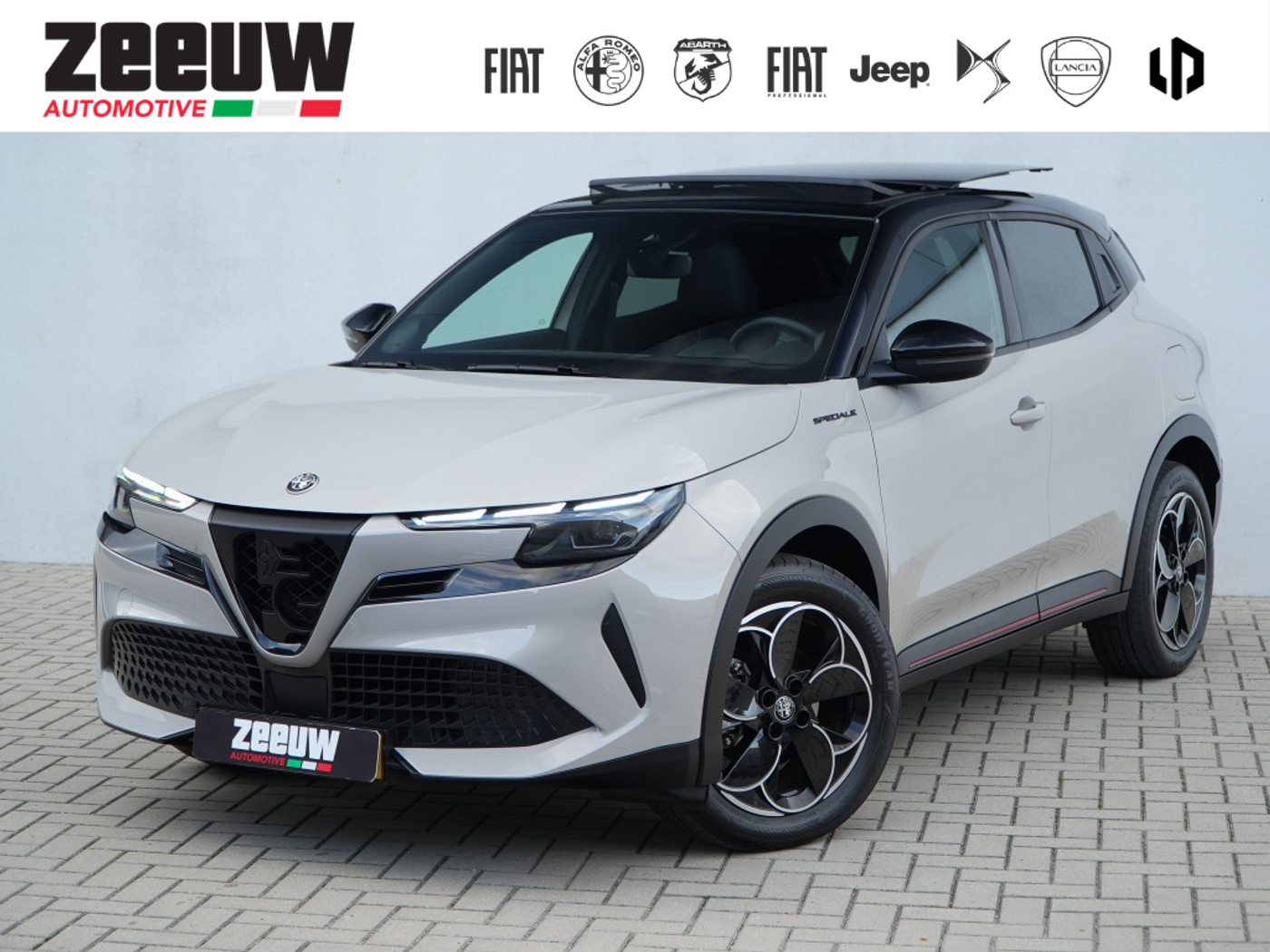 Alfa Romeo Alfa Romeo Junior Elettrica Speciale 54 kWh | Schuifdak | Carplay | 18" 2025 - voorkant