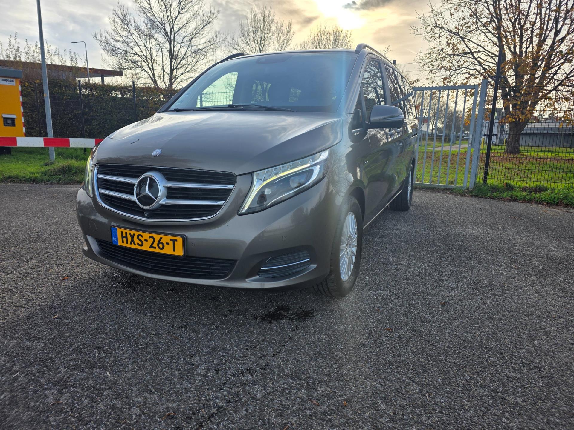 Foto van Mercedes-Benz V-klasse