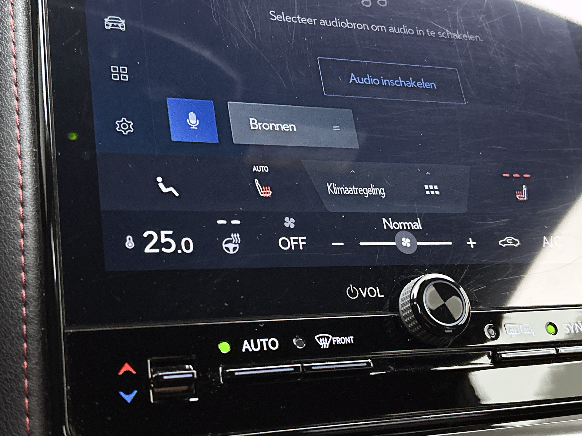 Foto van Lexus Lexus LBX