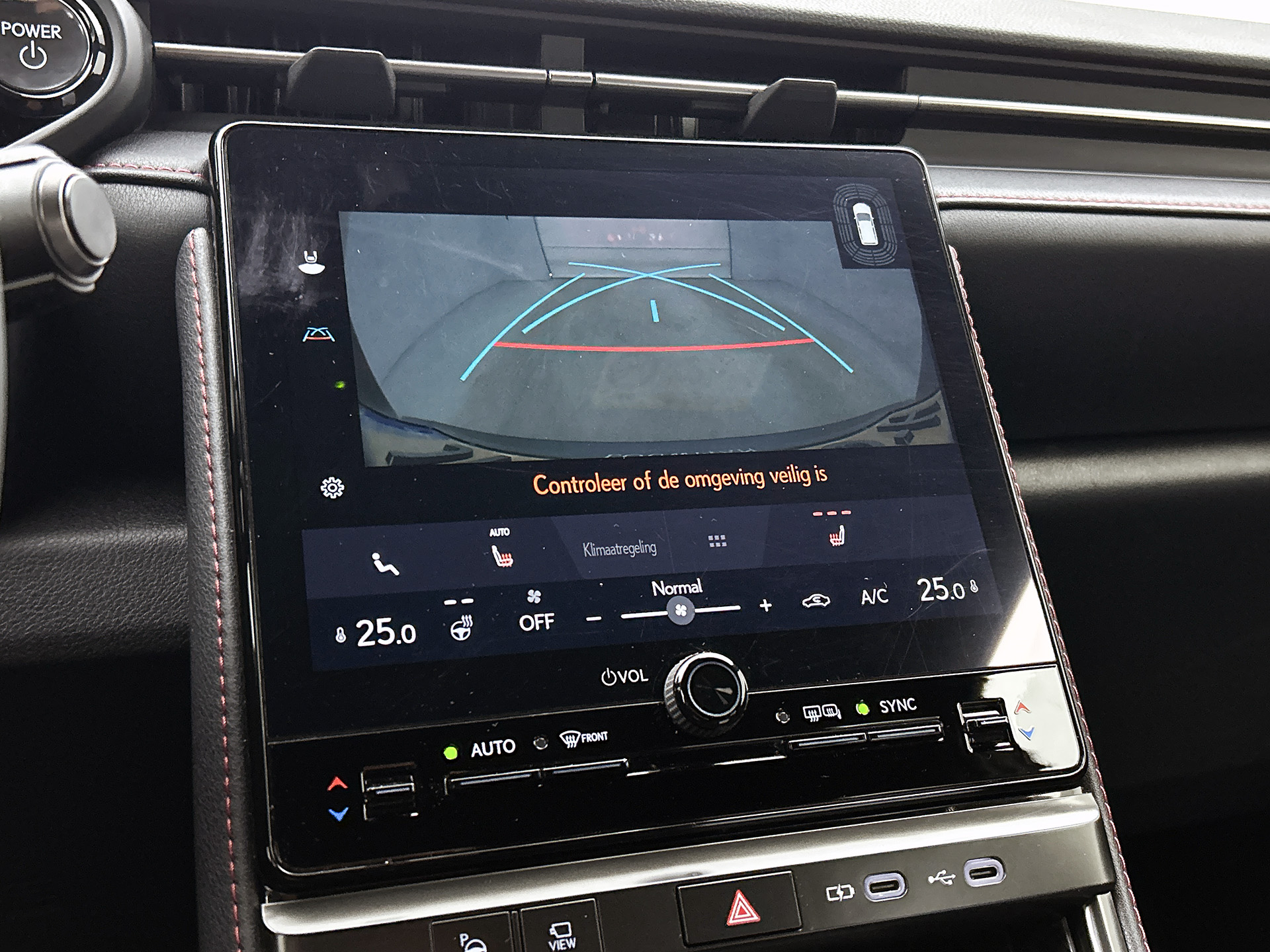 Foto van Lexus Lexus LBX