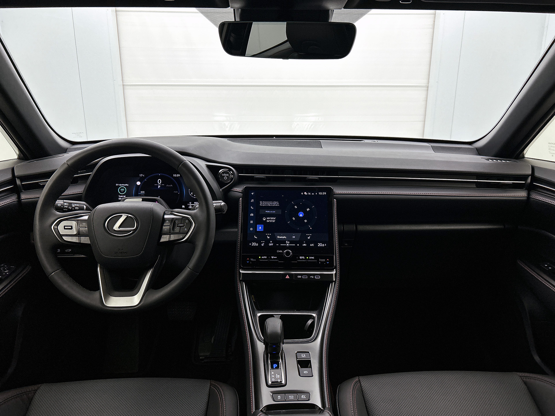 Foto van Lexus Lexus LBX