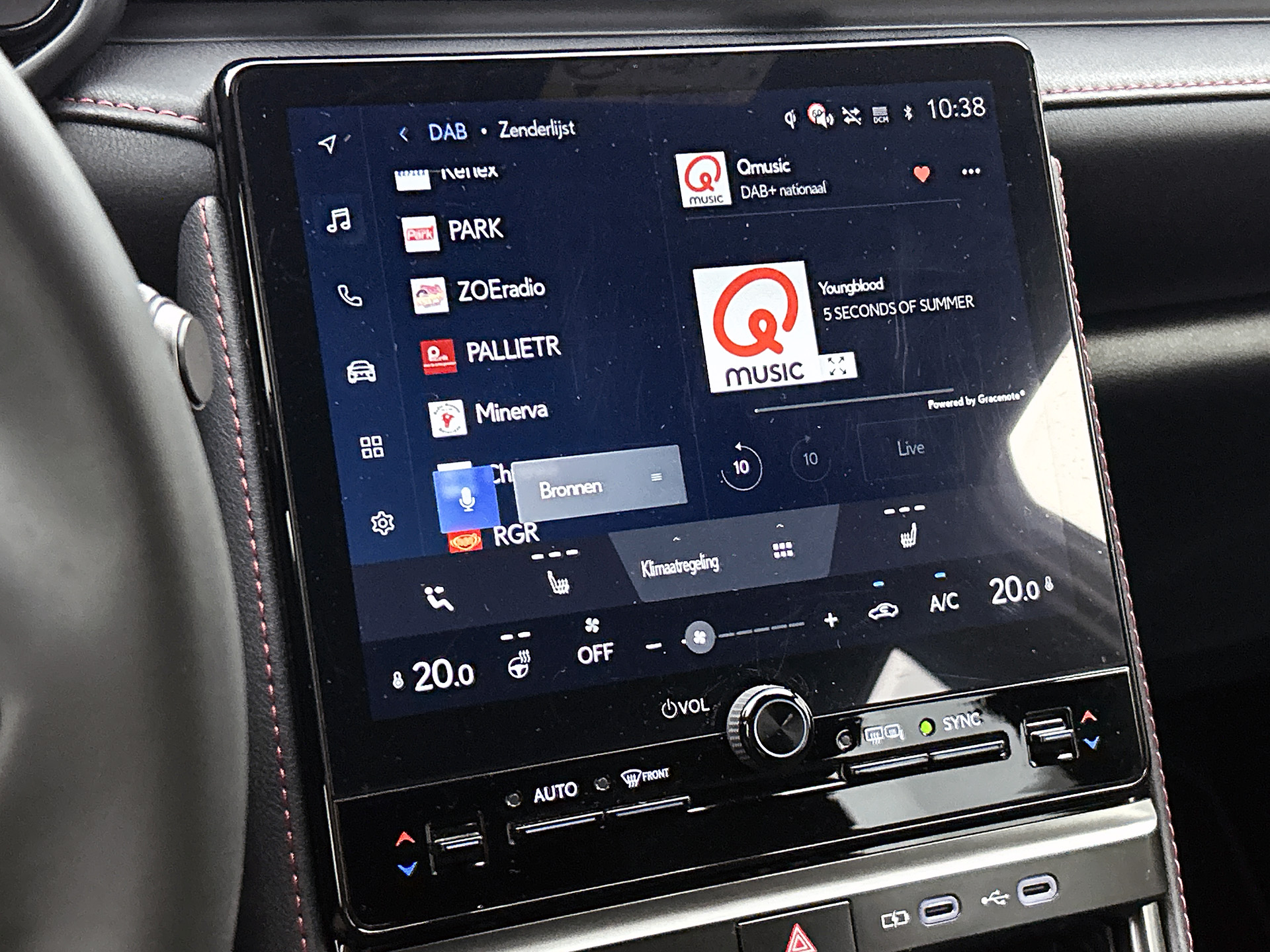 Foto van Lexus Lexus LBX