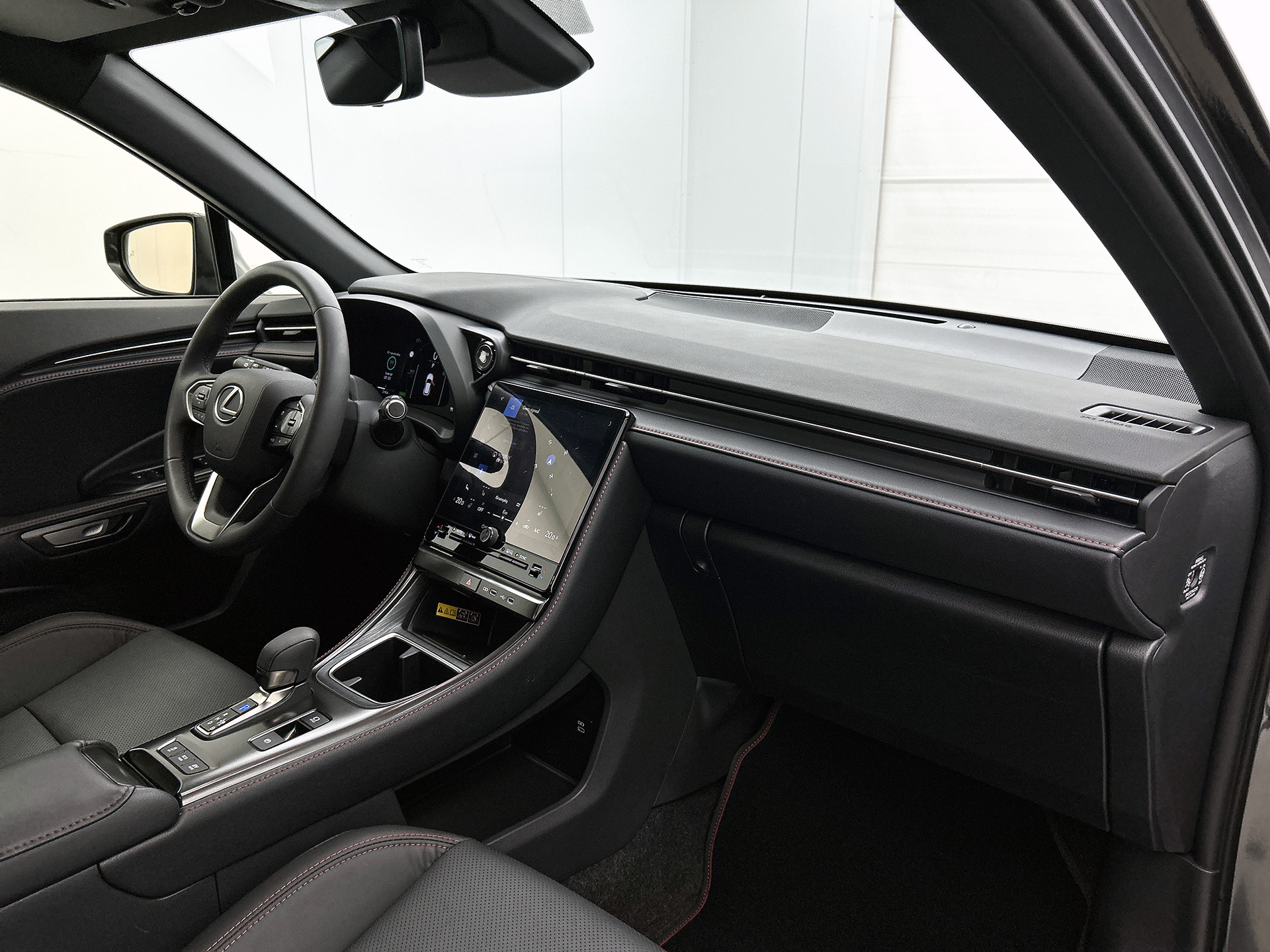 Foto van Lexus Lexus LBX