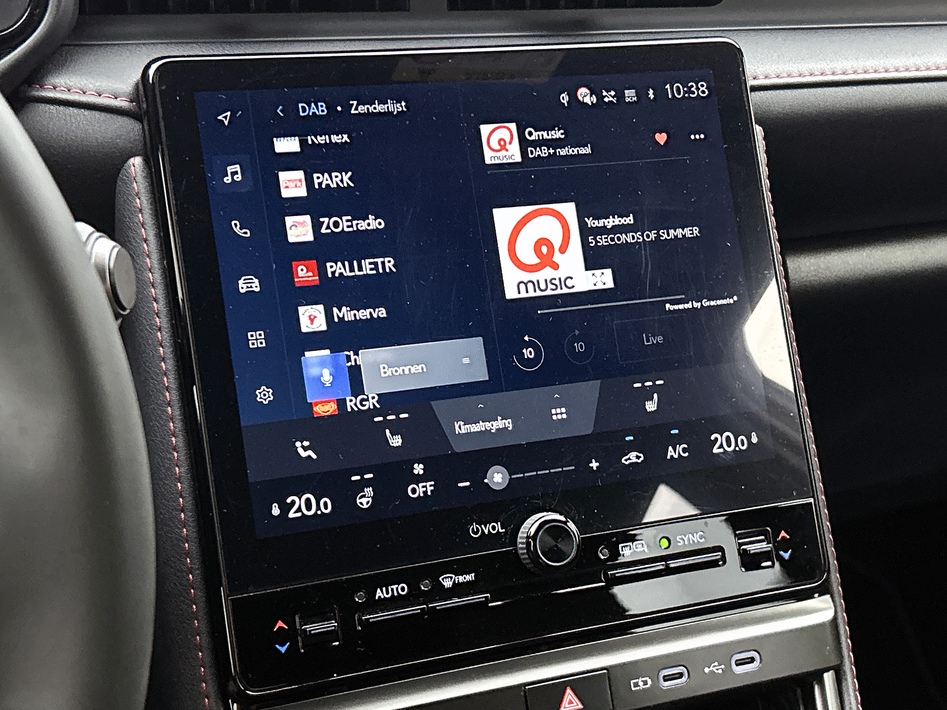 Foto van Lexus Lexus LBX