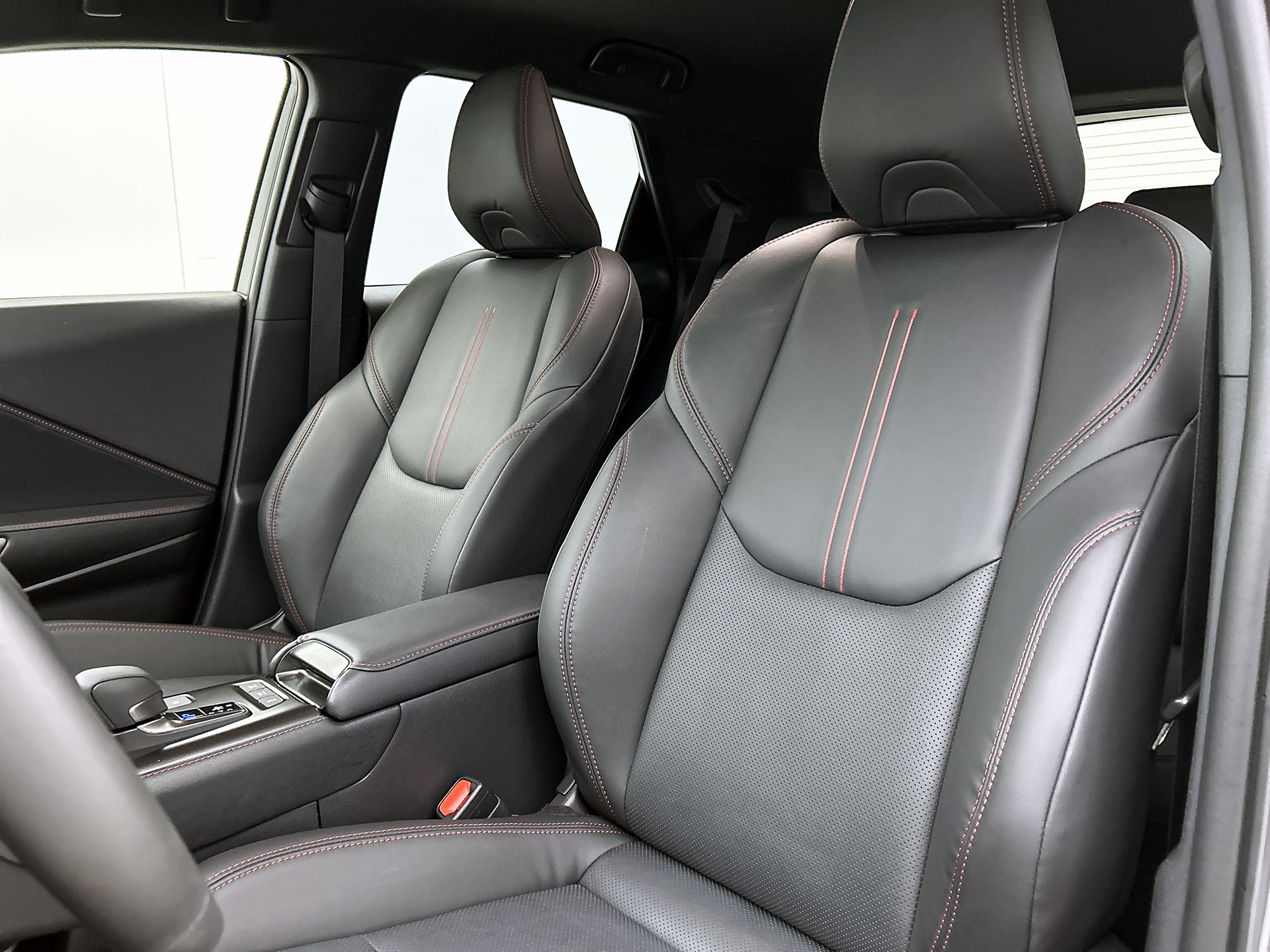 Foto van Lexus Lexus LBX