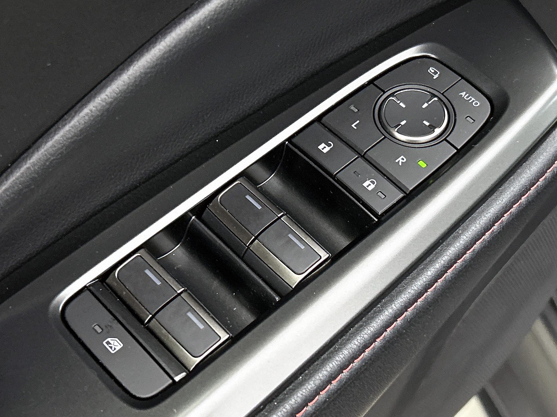 Foto van Lexus Lexus LBX