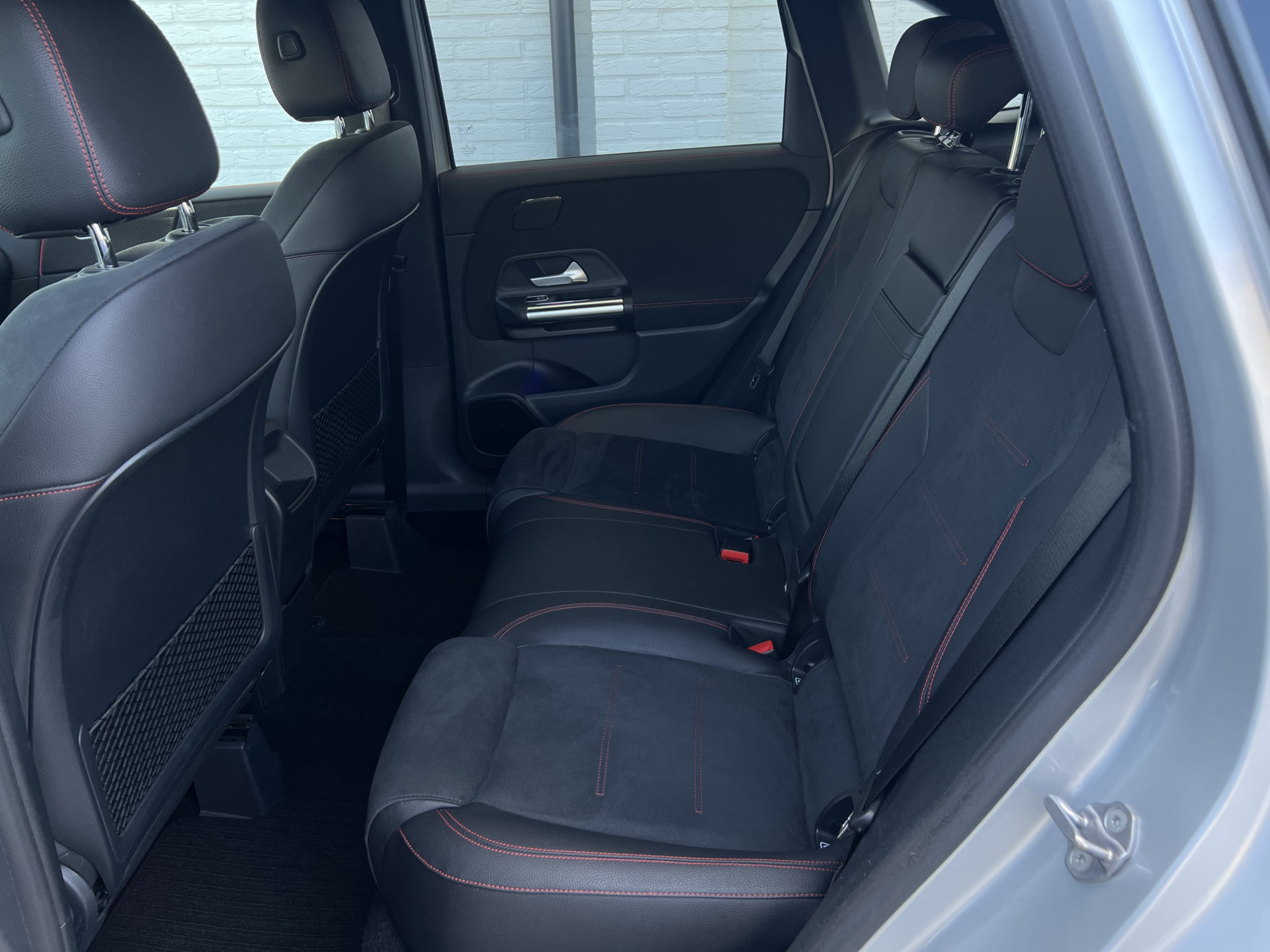 Foto van Mercedes-Benz B 200