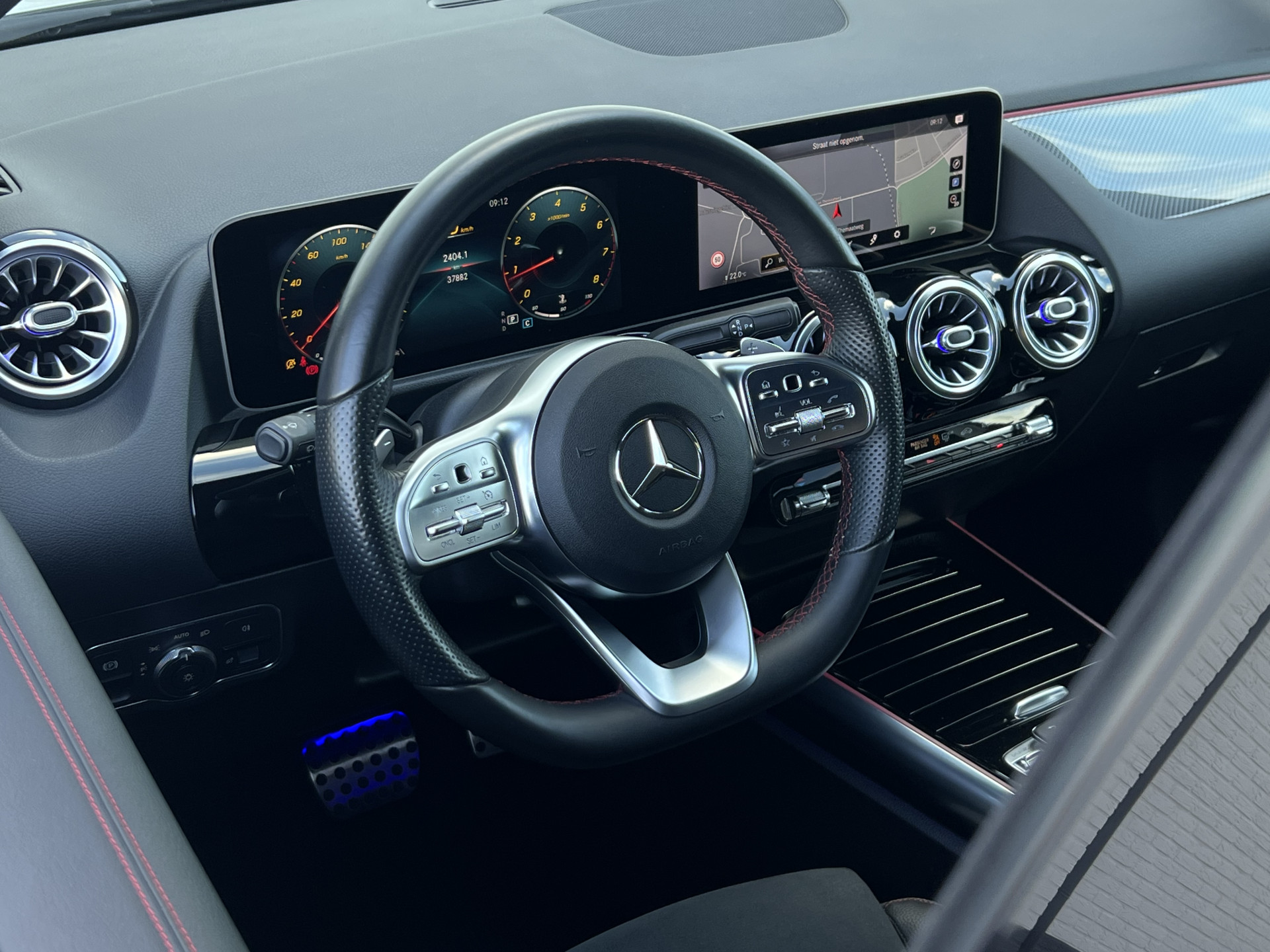 Foto van Mercedes-Benz B 200