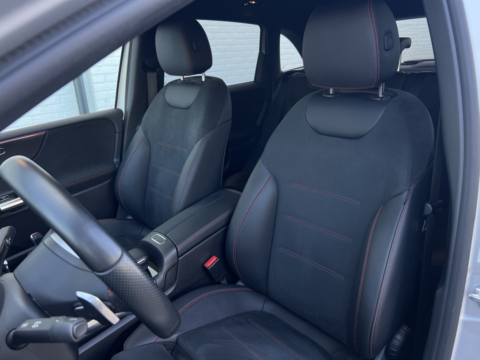 Foto van Mercedes-Benz B 200