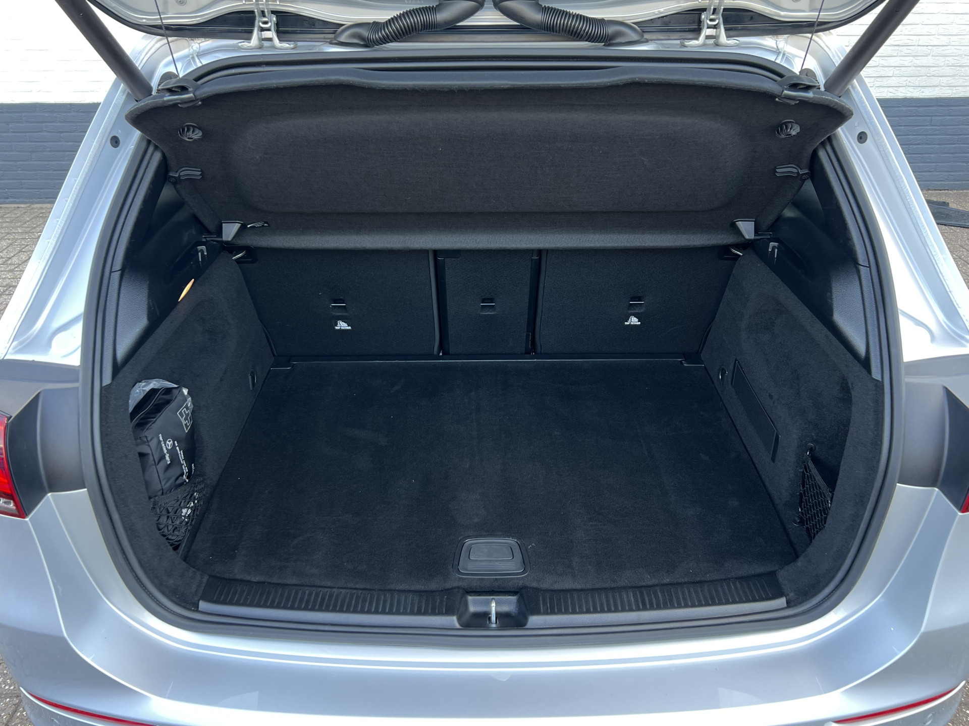 Foto van Mercedes-Benz B 200