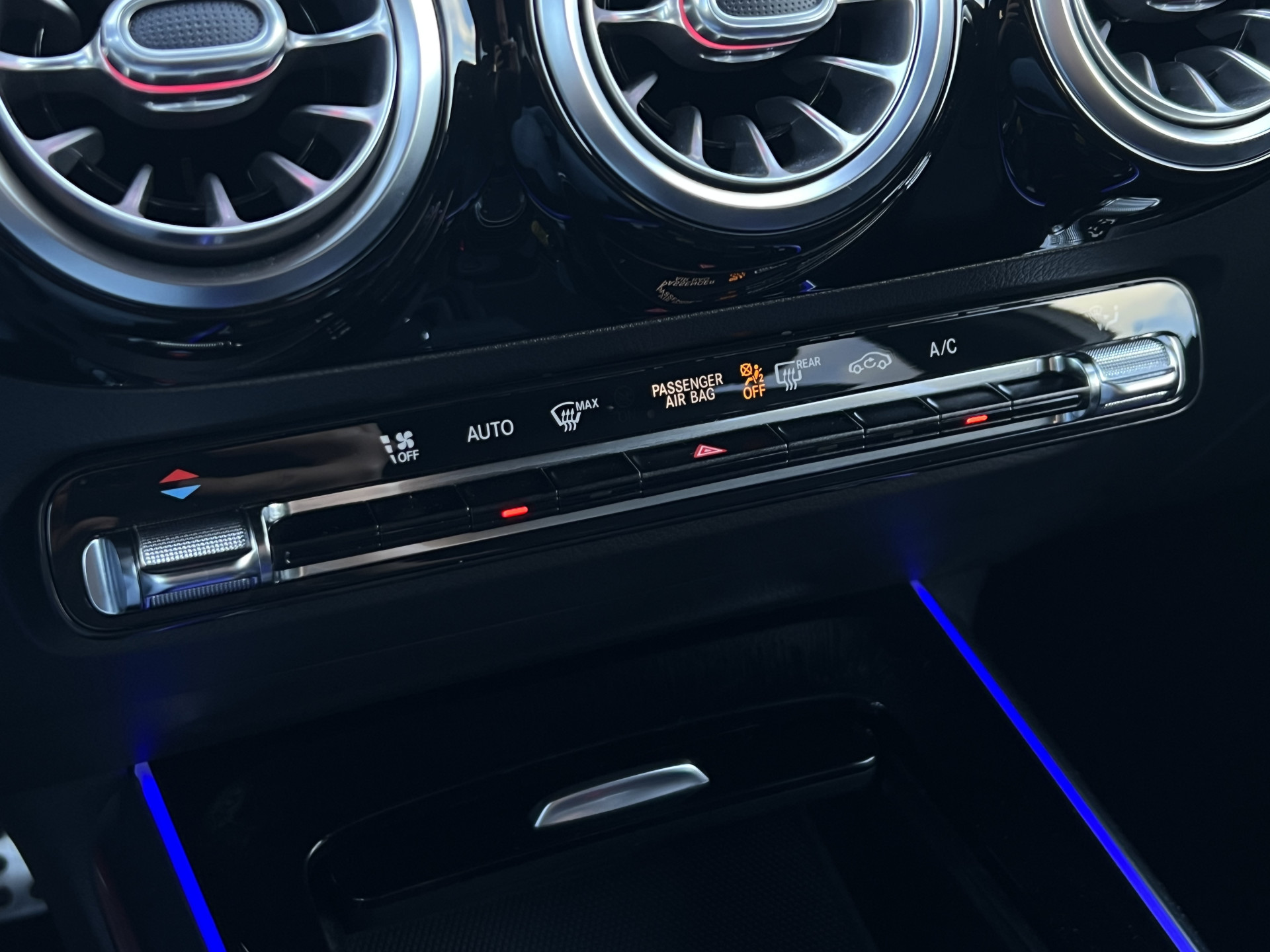 Foto van Mercedes-Benz B 200