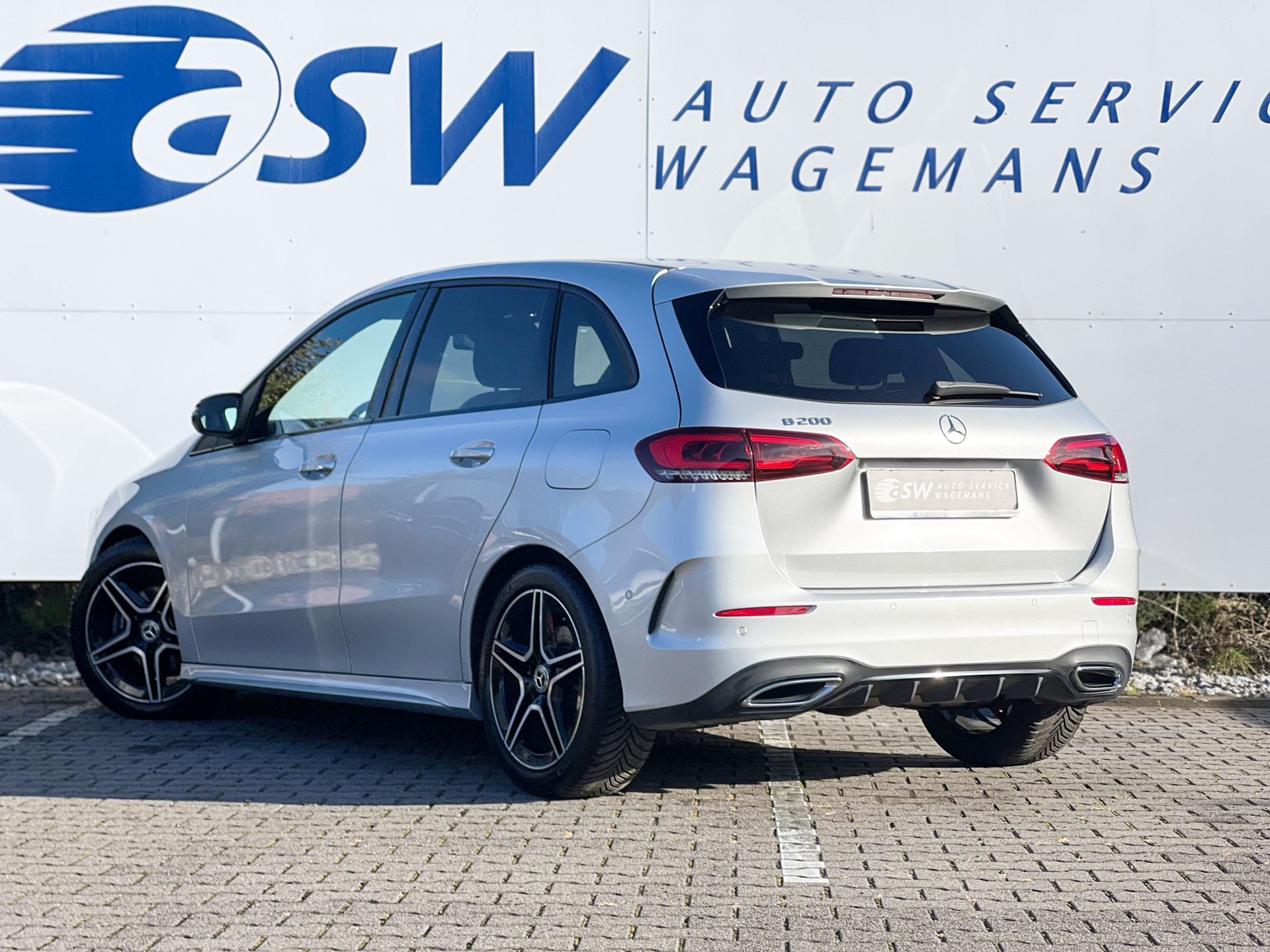 Foto van Mercedes-Benz B 200