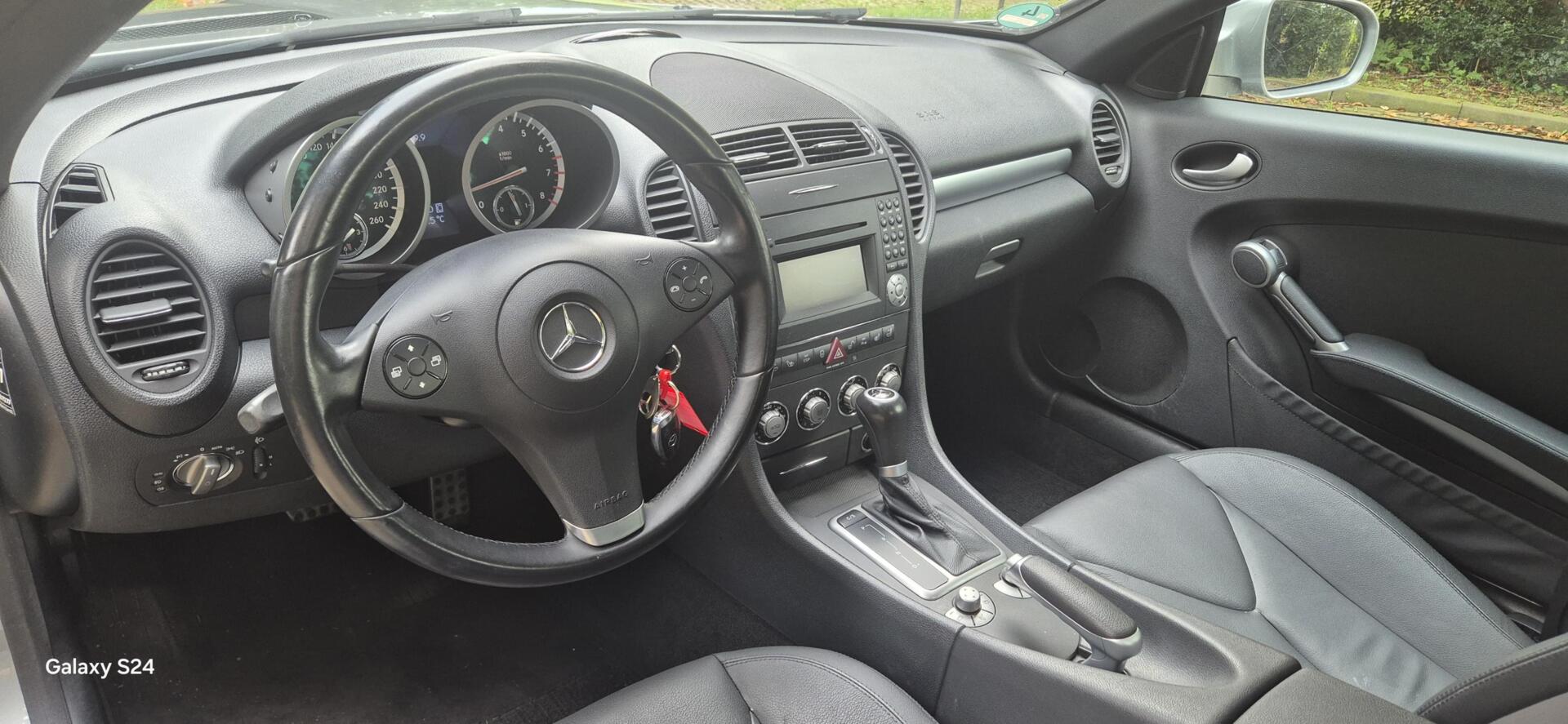 Foto van Mercedes-Benz SLK 200 Kompressor