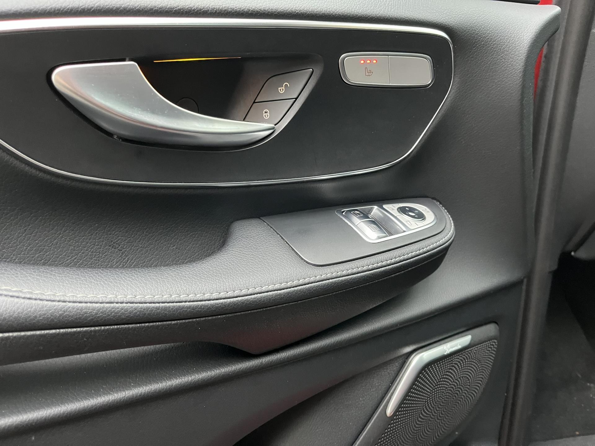 Foto van Mercedes-Benz V-klasse