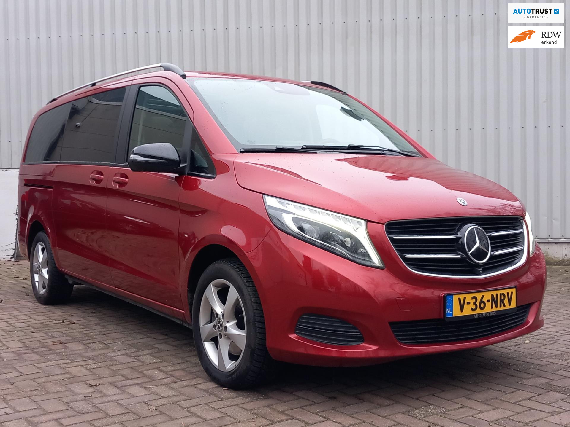 Mercedes-Benz V-klasse 250d 4-MATIC Lang Distronic Panodak 2018 - voorkant