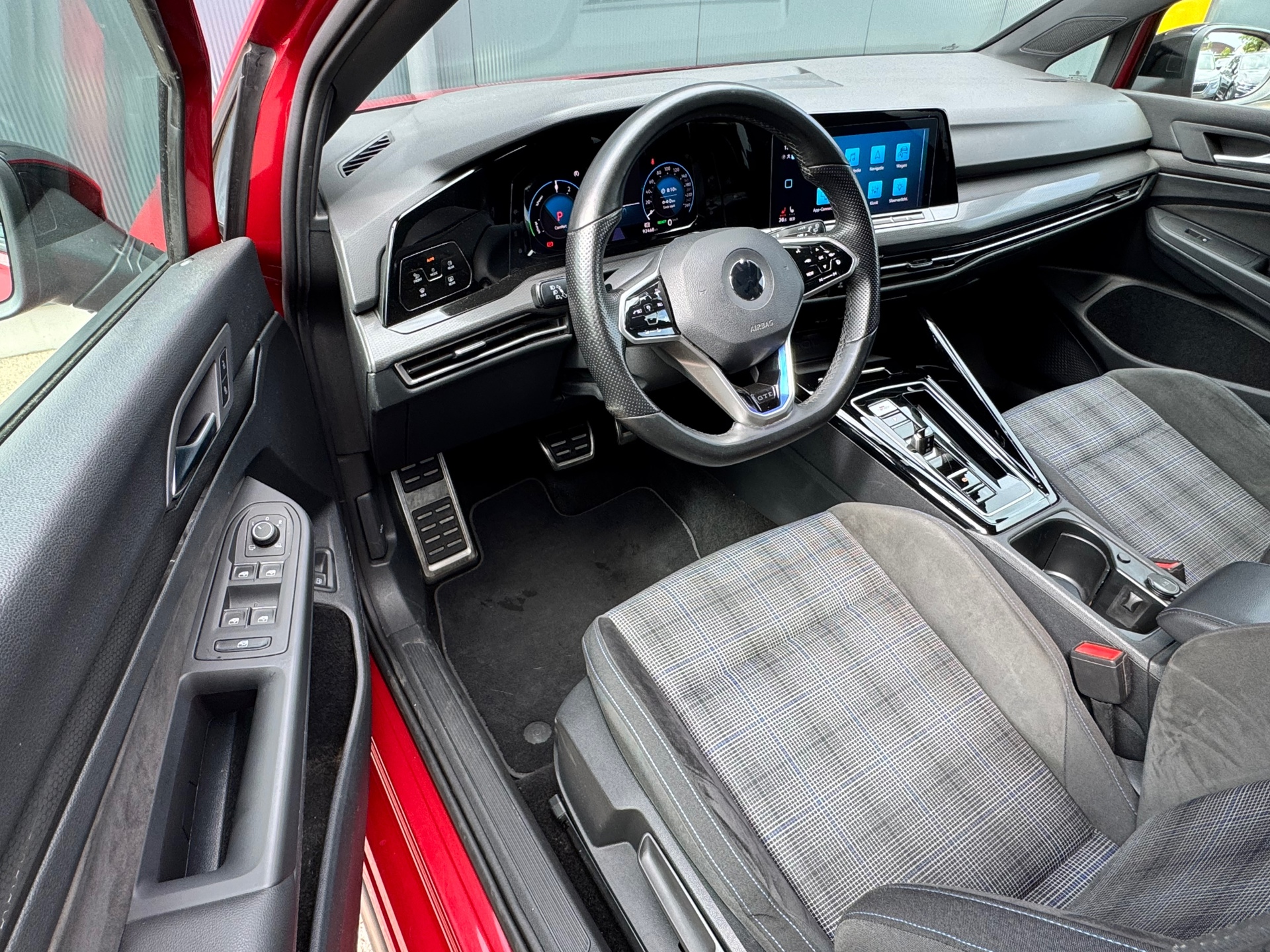 Foto van Volkswagen Golf GTE