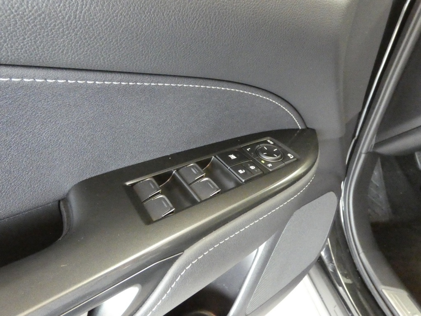 Foto van Lexus Lexus Nx450h+