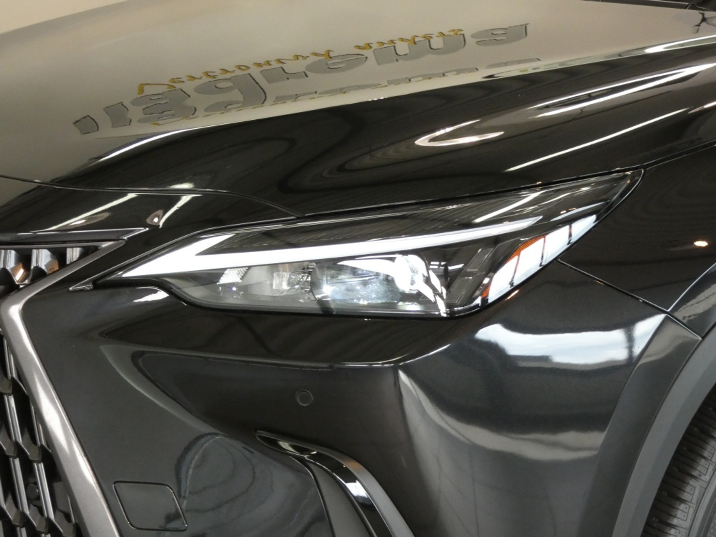 Foto van Lexus Lexus Nx450h+