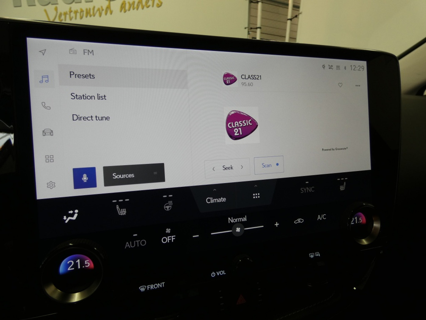 Foto van Lexus Lexus Nx450h+