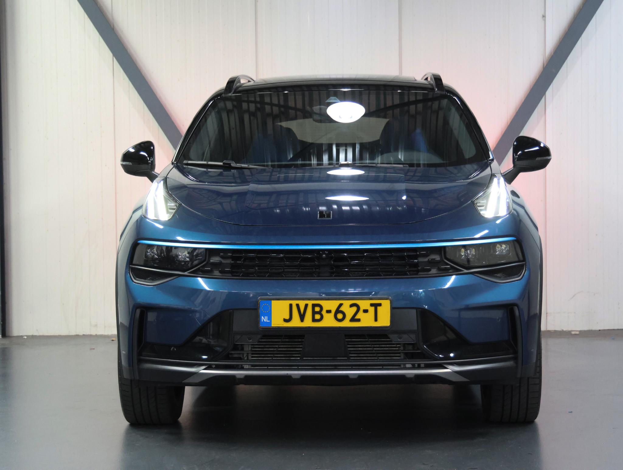 Foto van Lynk&co LYNK & Co 01