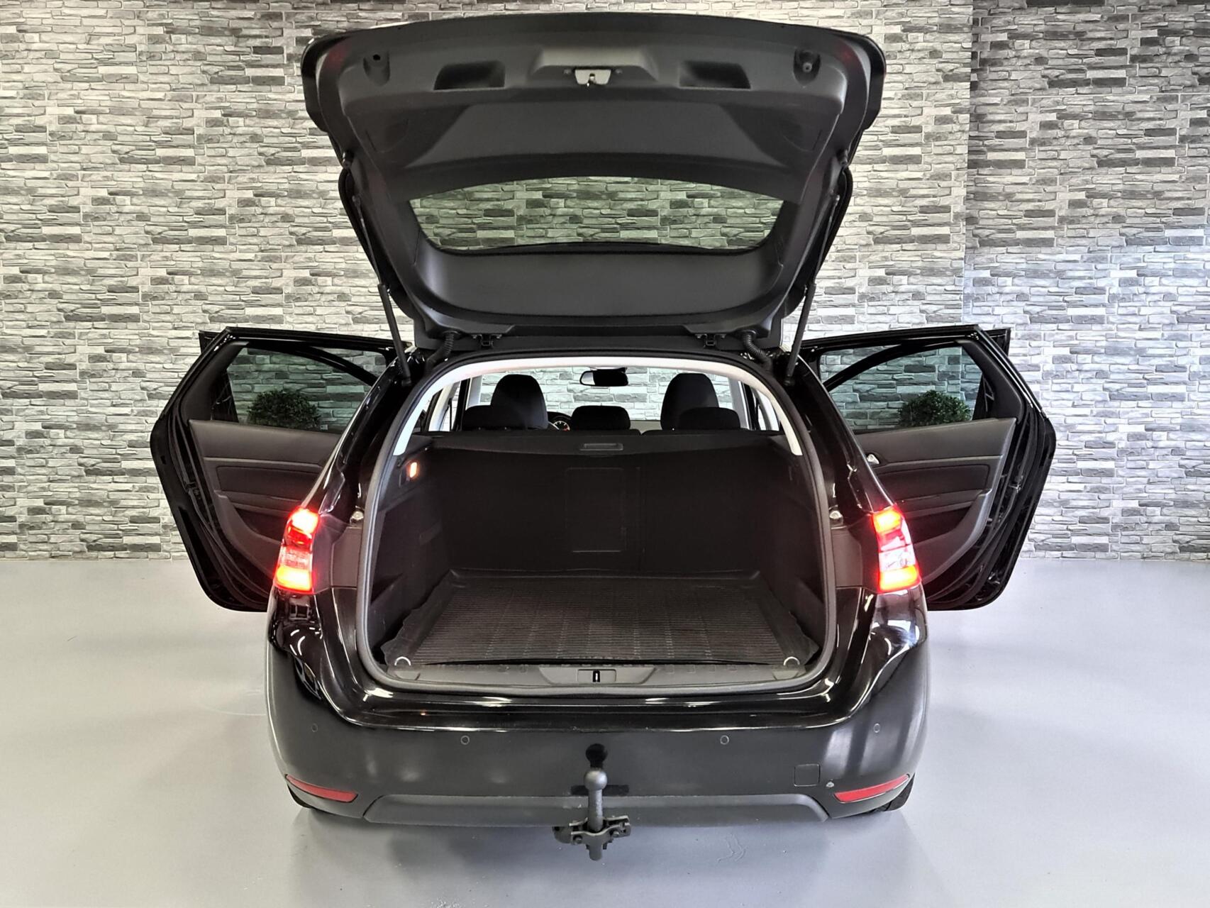 Foto van Peugeot 308 SW