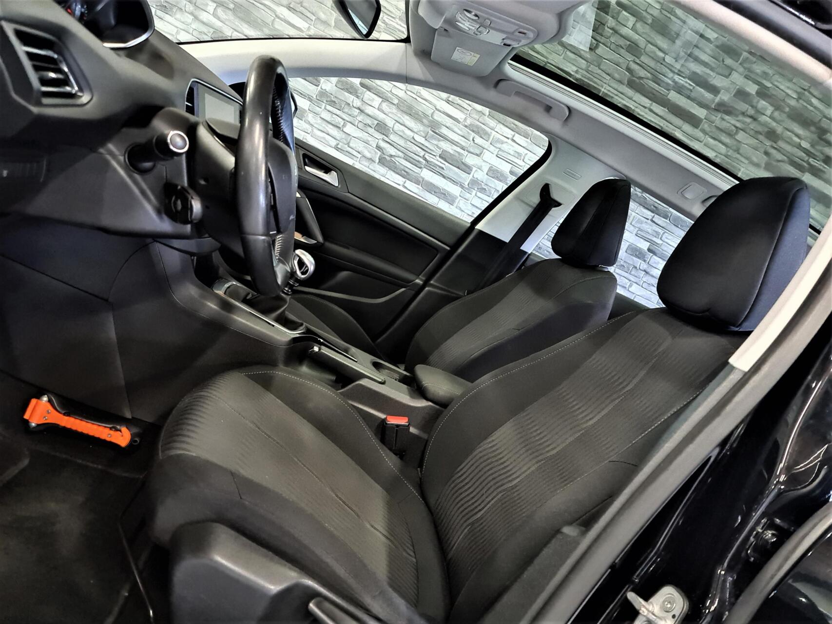 Foto van Peugeot 308 SW