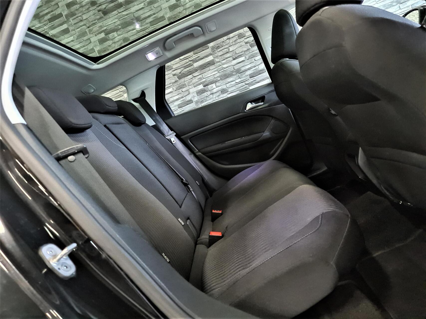 Foto van Peugeot 308 SW