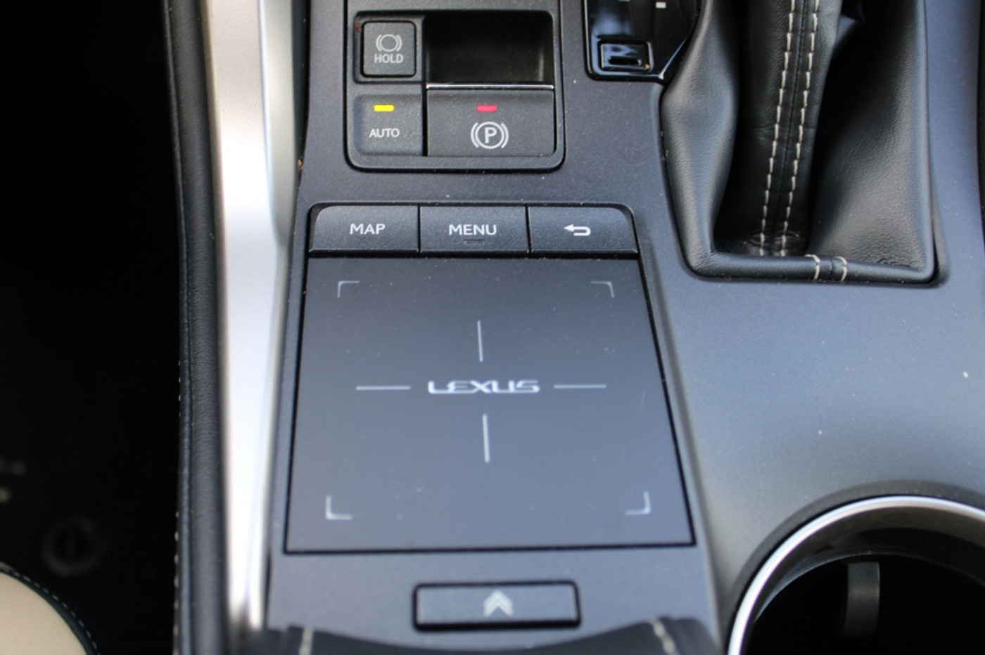 Foto van Lexus Lexus Nx300h