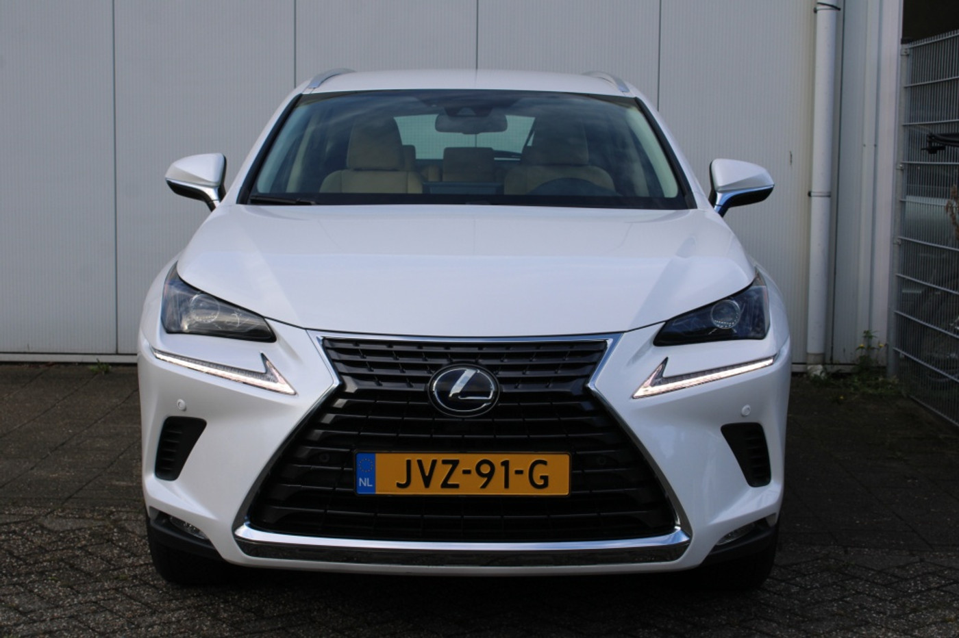 Foto van Lexus Lexus Nx300h