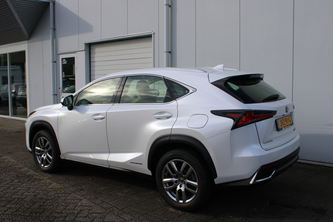 Foto van Lexus Lexus Nx300h