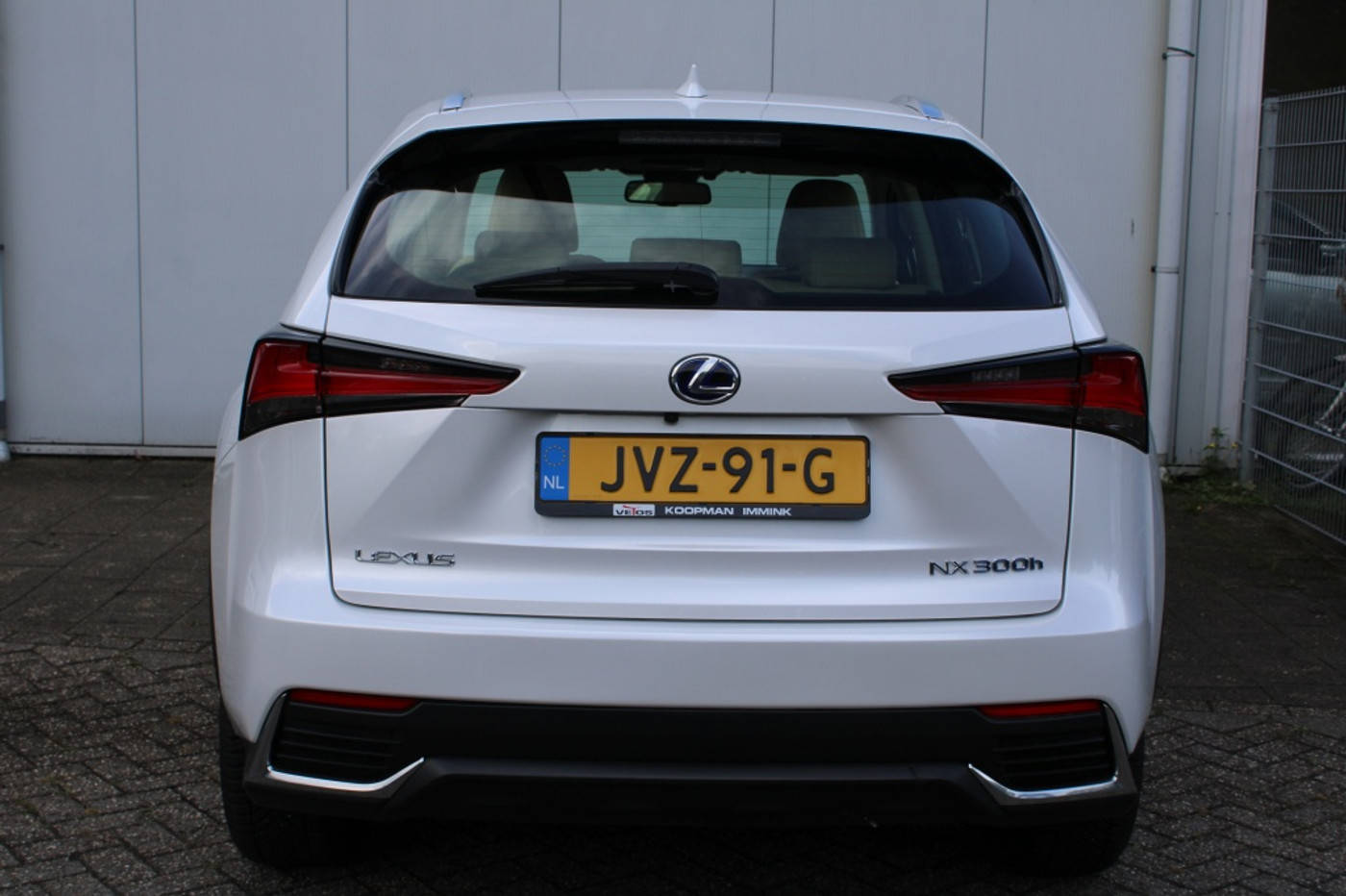 Foto van Lexus Lexus Nx300h