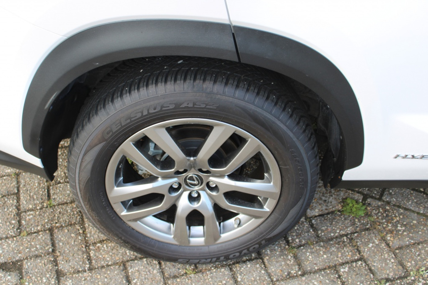 Foto van Lexus Lexus Nx300h