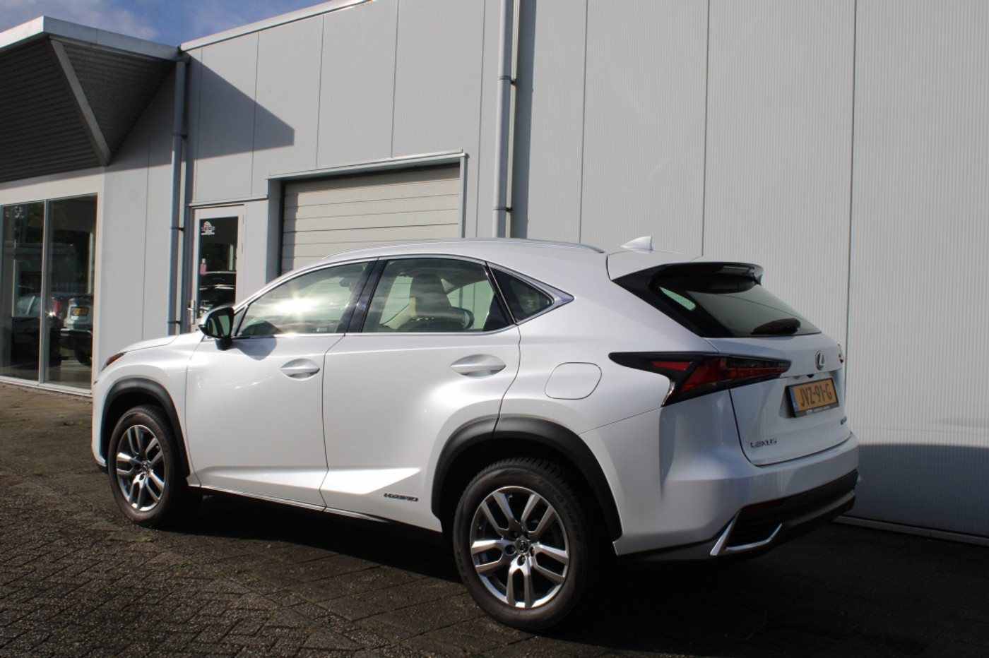 Foto van Lexus Lexus Nx300h