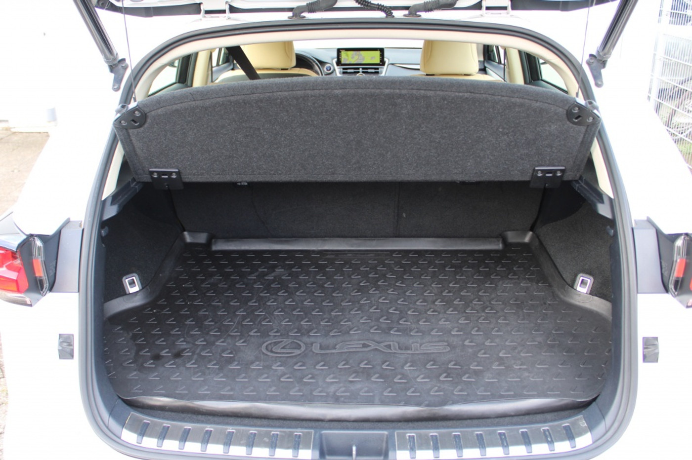 Foto van Lexus Lexus Nx300h