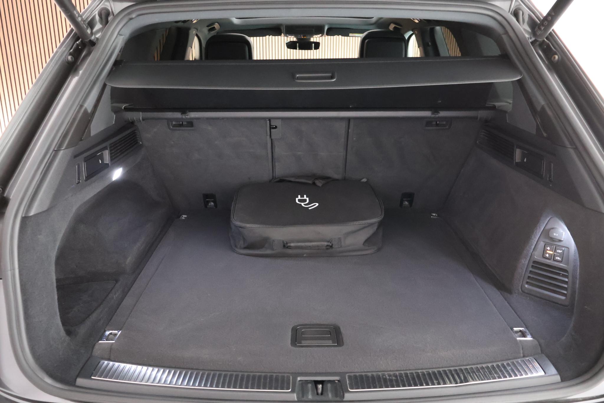 Foto van Volkswagen Touareg Ehybrid
