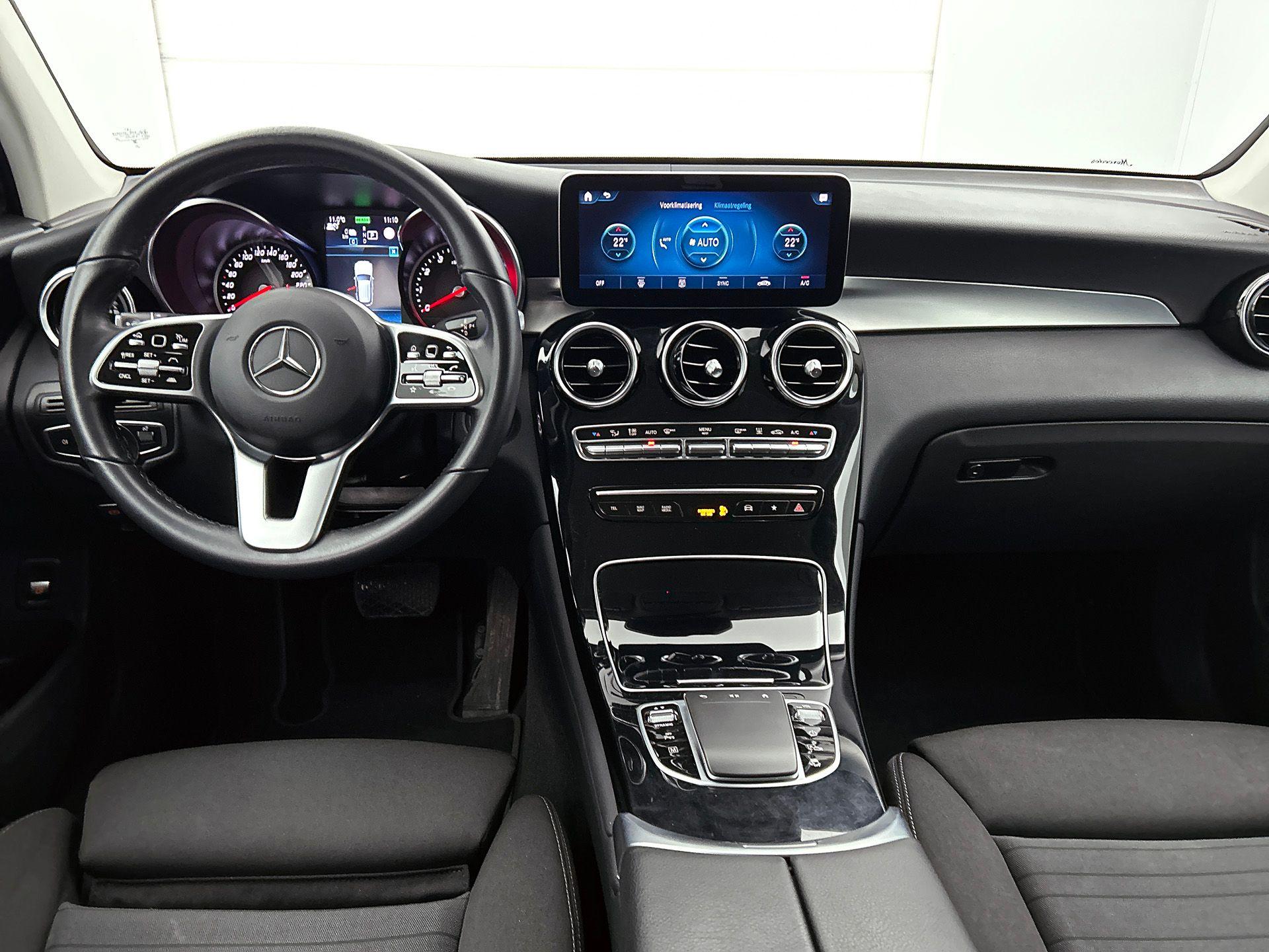 Foto van Mercedes-Benz GLC 300 E 4Matic