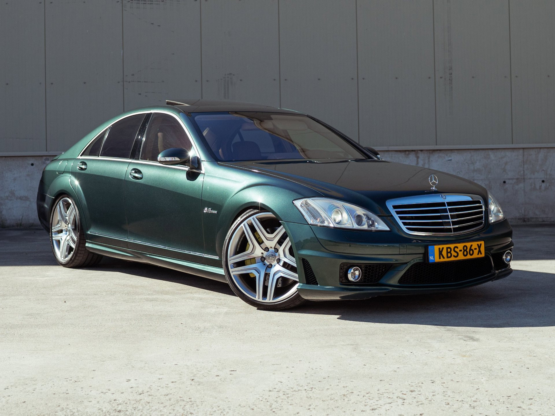 Mercedes-Benz S 63 AMG S63 AMG 6.2 V8 525PK (2007) | Distronic Plus | Night Vision | 21” AMG | Keyless-Go | Stoelvent. | Historie 2007 - voorkant