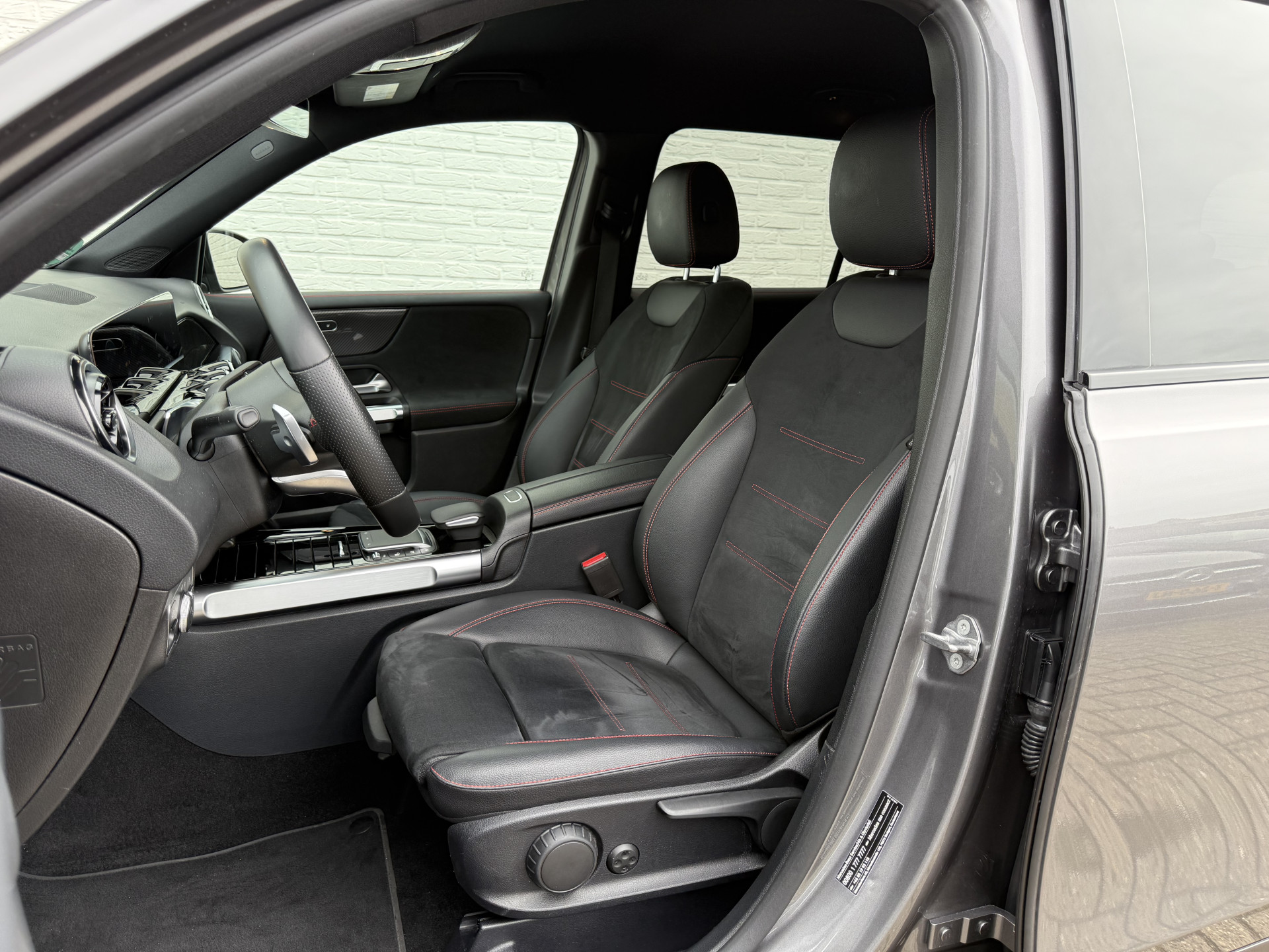 Foto van Mercedes-Benz GLB