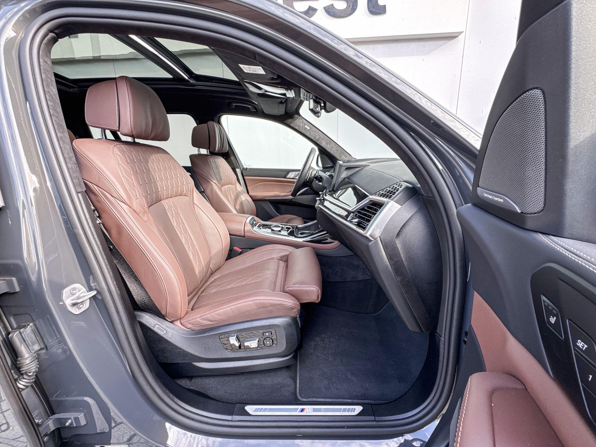 Foto van BMW X7 Xdrive40i