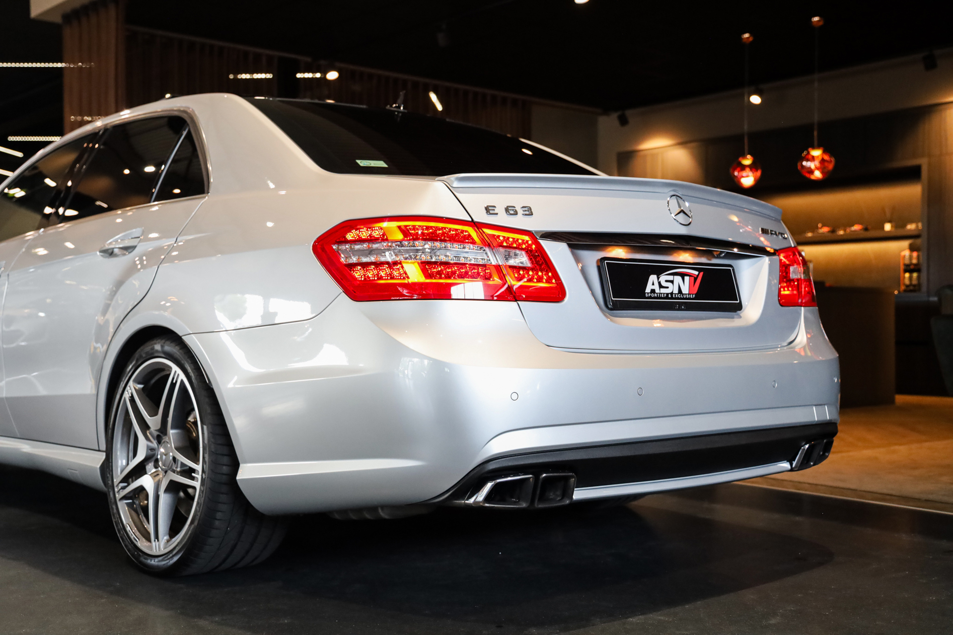 Foto van Mercedes-Benz E 63 AMG